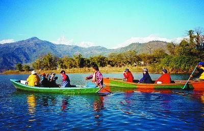 尼泊爾_體驗(yàn)?zāi)岵礌栔赖氖N玩法(圖)_樂(lè)途旅游網(wǎng)