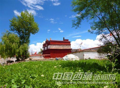 堆龍德慶縣境內(nèi)風光  彭月圓 攝