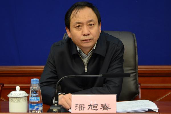 新聞發(fā)言人：西藏自治區(qū)人民政府副秘書長、自治區(qū)總河長辦副主任 潘旭春.jpg