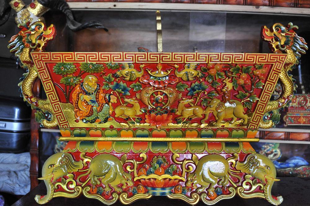 第二年，在家人和鄉(xiāng)親們的繼續(xù)支持下，覺列總結(jié)經(jīng)驗，聽從朋友建議，對市場需求進行了認真的調(diào)查和研究。這年的努力沒有白費，新的設(shè)計，新的銷售模式獲得了市場的認可，這幫助覺列翻了身。