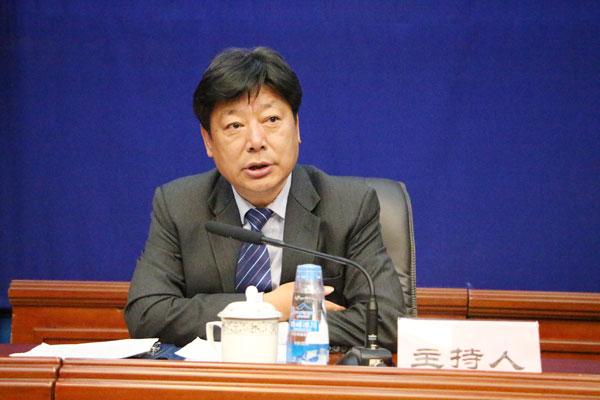 主持人：西藏自治區(qū)黨委宣傳部副部長、自治區(qū)黨委外宣辦（區(qū)政府新聞辦）主任　晉美旺措.jpg
