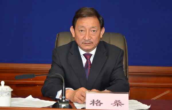 林芝市財(cái)政局黨組書(shū)記、副局長(zhǎng)  格桑.jpg