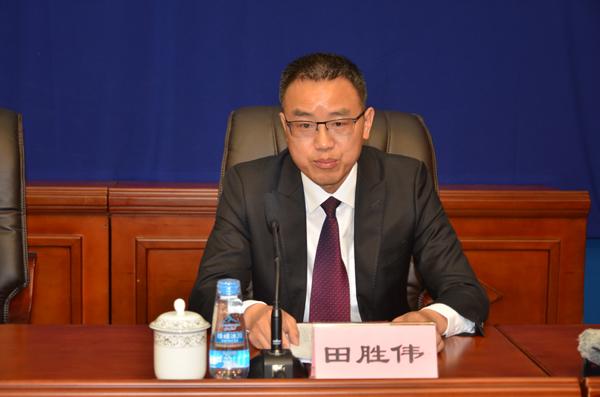 新聞發(fā)言人：自治區(qū)紀(jì)委新聞發(fā)言人、副秘書長(zhǎng)、辦公廳主任 田勝偉.jpg