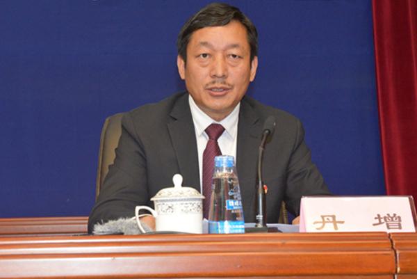新聞發(fā)言人：日喀則市扶貧辦黨組書記、市脫貧攻堅(jiān)指揮部辦公室副主任 丹增.jpg