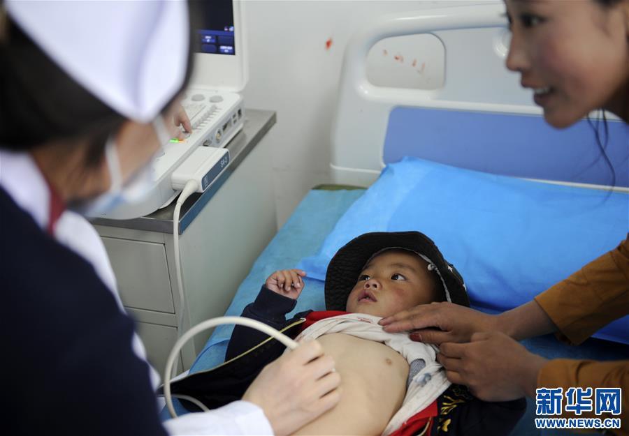 （健康）（1）免費救治貧困先心病患兒 “天使之旅”走進西藏