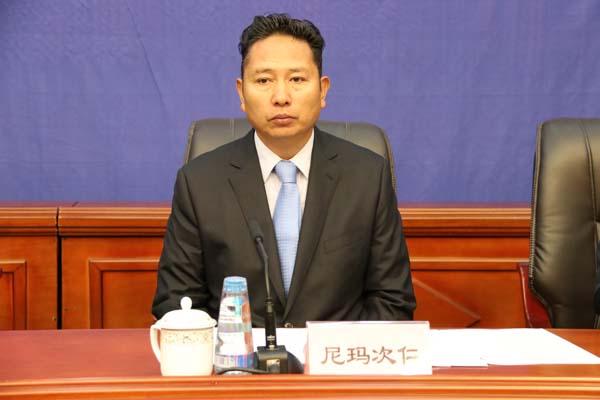 新聞發(fā)言人：西藏自治區(qū)體育局局長(zhǎng) 尼瑪次仁.JPG