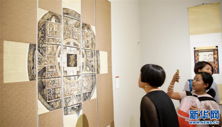 （文化）（1）“雪域祥云——西藏布面重彩畫展”在京開幕