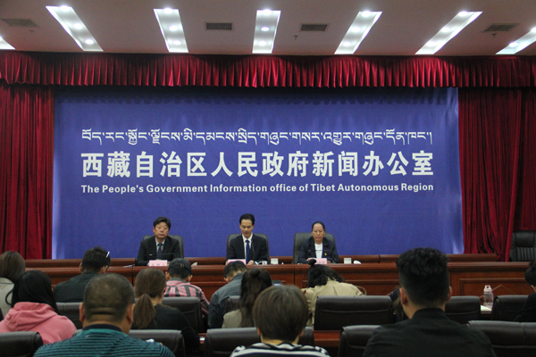 新聞發(fā)布會現(xiàn)場.JPG