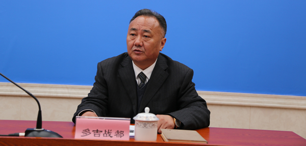 西藏自治區(qū)統(tǒng)計(jì)局黨組成員、副局長(zhǎng) 多吉戰(zhàn)都.jpg