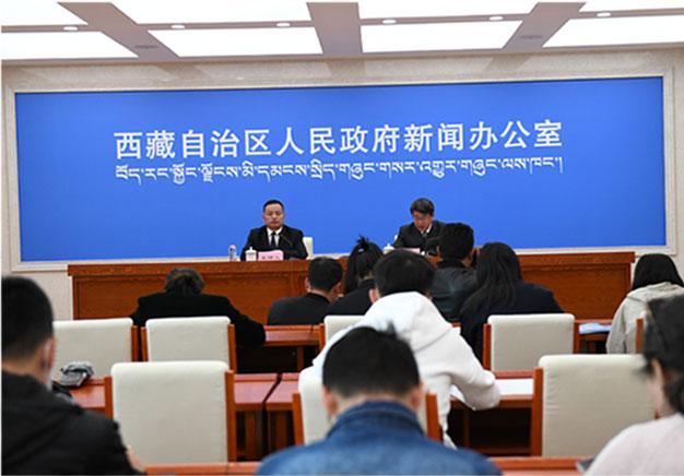 新聞發(fā)布會(huì)現(xiàn)場。.jpg