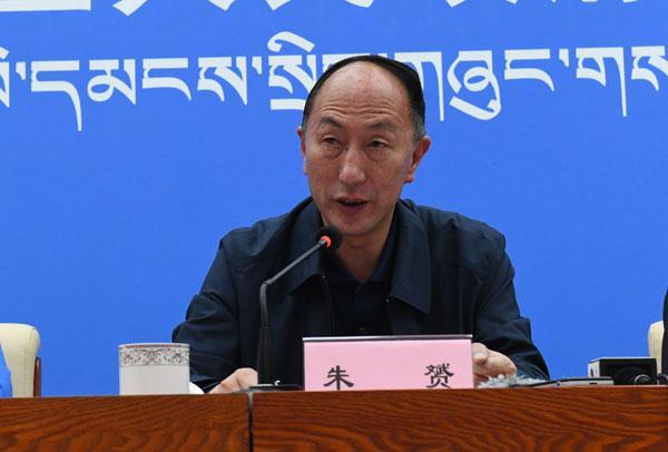 新聞發(fā)言人：區(qū)教育督導(dǎo)委員會常務(wù)副主任、區(qū)教育廳黨組成員 朱赟.jpg