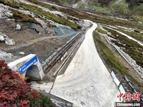 西藏墨脫第二條公路預(yù)計(jì)明年達(dá)到通車(chē)條件