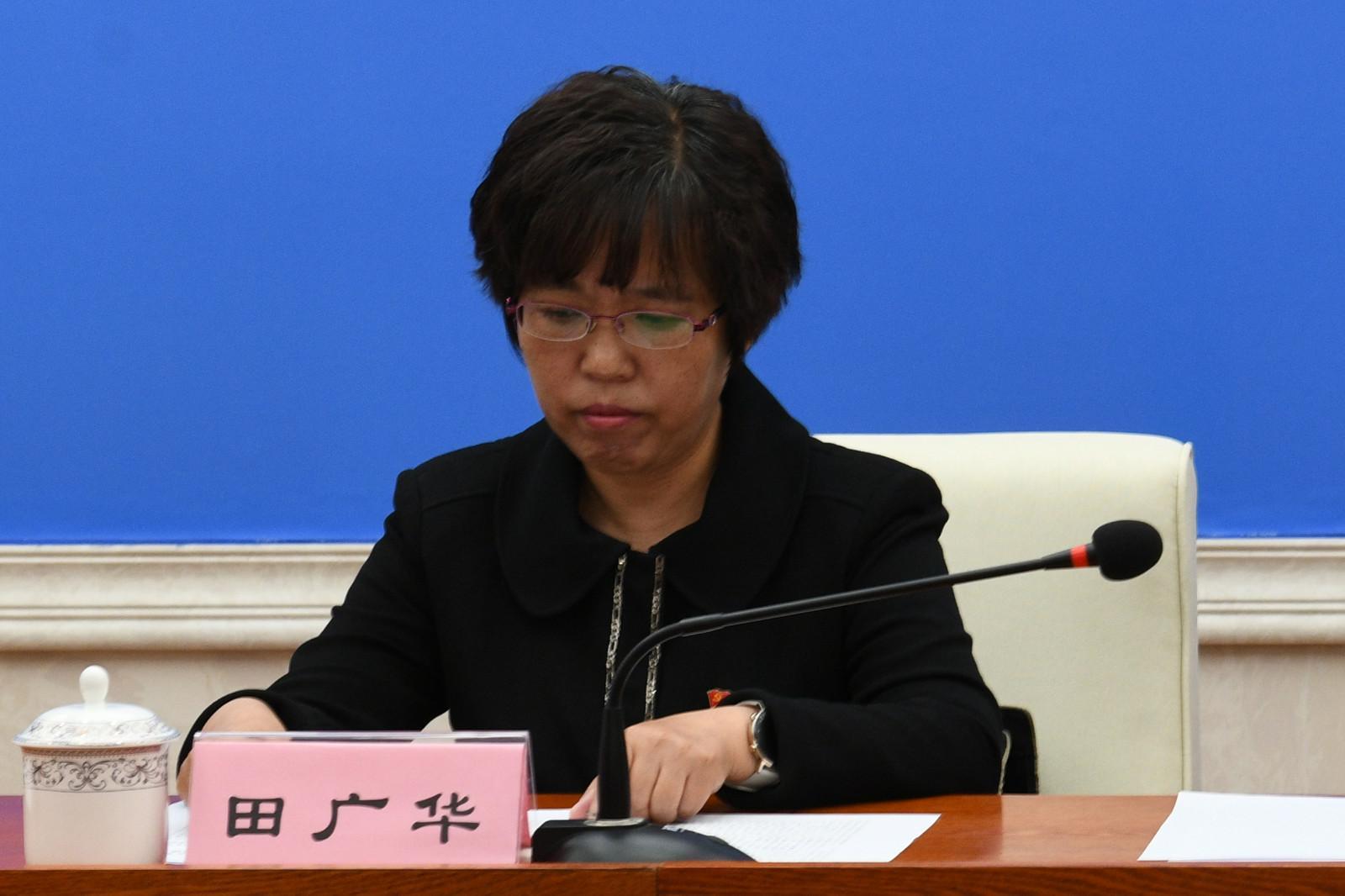 發(fā)言人：自治區(qū)發(fā)改委黨組成員、副主任.jpg