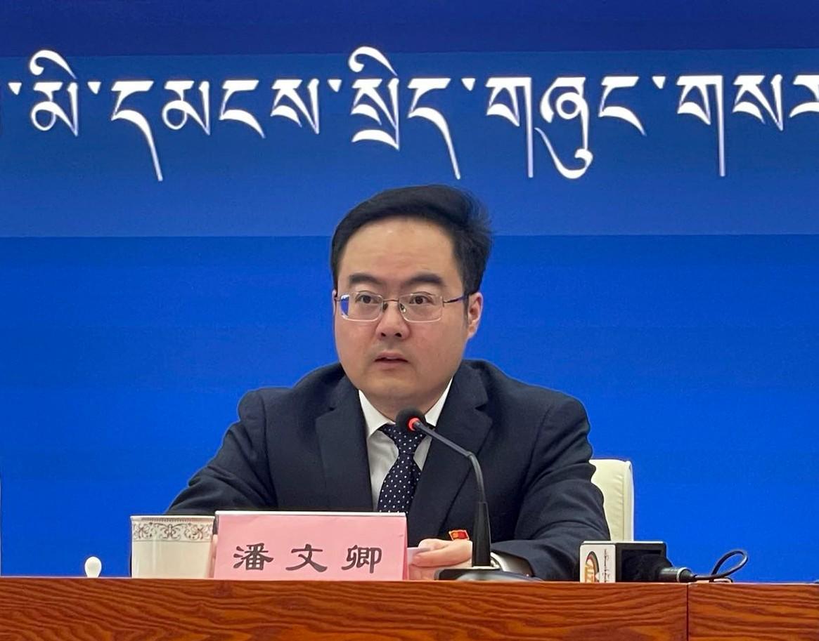 新聞發(fā)言人：拉薩市政府副市長、市政府發(fā)言人 潘文卿.jpg