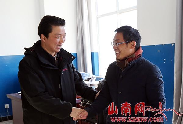 廖良輝在市三高調(diào)研“組團(tuán)式”教育援藏工作